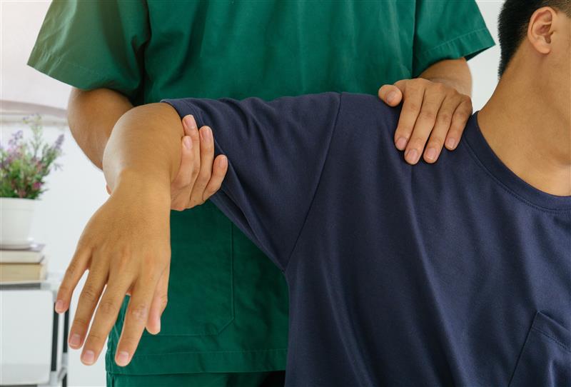 How Long Does Pain Last After Reverse Shoulder Replacement Surgery? What to Expect